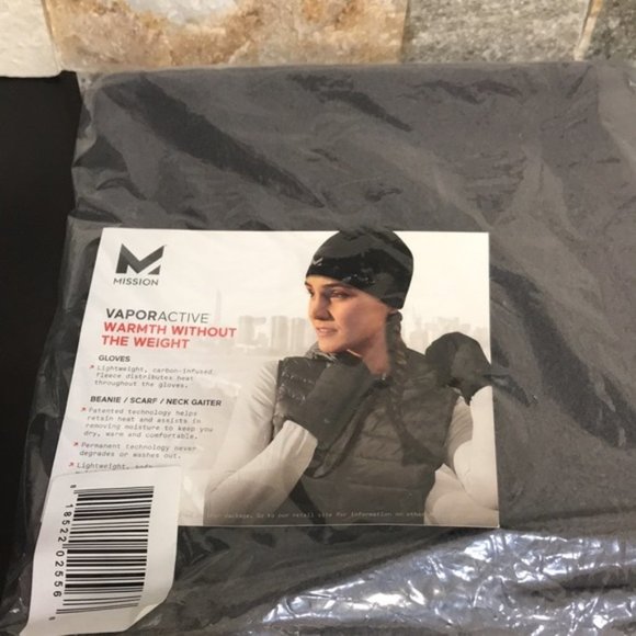 🛍2/$25🛍MISSION VaporActive Performance Scarf - Picture 7 of 8